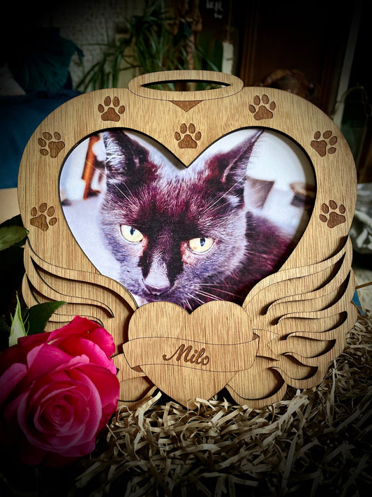 Wooden Angel Wing Heart Pet Photo Frame – Wall Hanging – Personalisable (OAK)